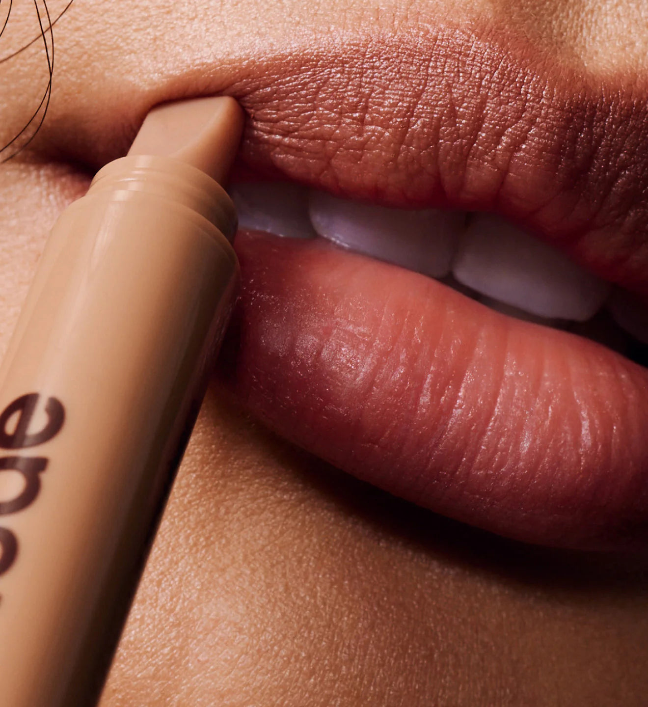 Peptide lip shape
